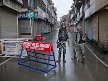 जम्मू-कश्मीर: फोन सेवा बहाल करने पर आज होगा फैसला, UNSC में हो सकती है अनौपचारिक चर्चा