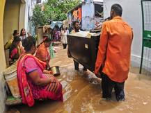 ताजा तस्वीरें: हर तरफ तबाही का मंजर, देश के कई राज्यों में बाढ़-बारिश से अबतक 241 की मौत