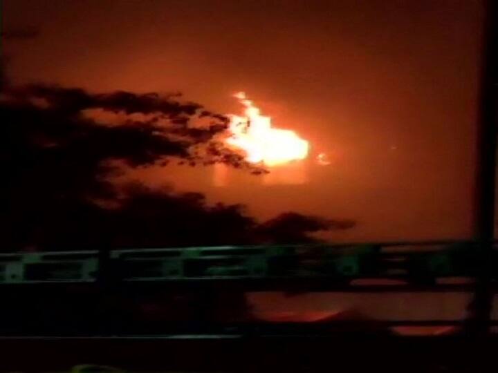 fire breaks out at aiims delhi AIIMS में आग के बाद मरीजों को बाहर निकाला गया, वायरोलॉजी यूनिट खाक, सारे नमूने बर्बाद