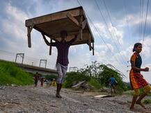 यमुना नदी का जलस्तर खतरे के निशान के ऊपर, दस हजार लोगों को सुरक्षित स्थानों पर पहुंचाया गया