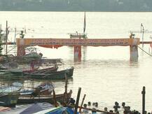 प्रयागराज: खतरे के निशान के करीब पहुंची गंगा और यमुना, रास्ते डूबे, घरों में भी घुसा बाढ़ का पानी