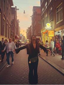 शादी से पहले विदेश में बैचलरेट पार्टी इंजॉय कर रही हैं \'ये रिश्ता क्या कहलाता है\' की मोहना कुमारी, यहां देखिए तस्वीरें