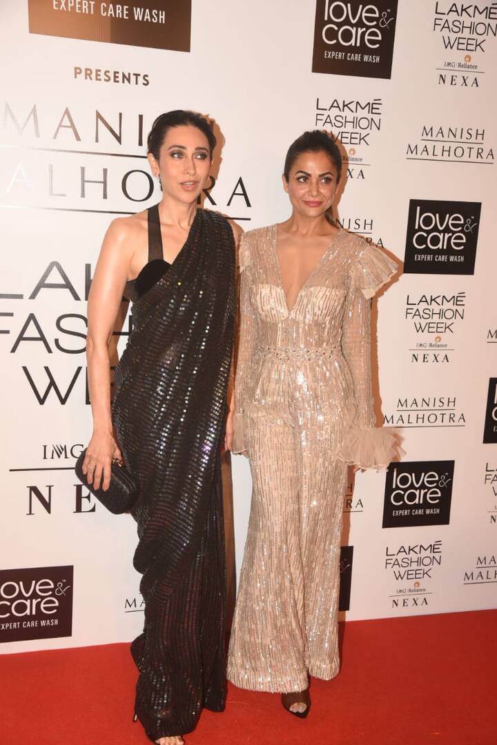 करिश्मा कपूर के साथ उनकी दोस्त अमृता अरोड़ा भी थीं. दोनों ने यहां रेड कार्पेट पर साथ में पोज भी दिया.