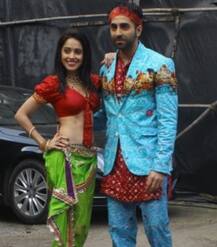 \'ड्रीम गर्ल\' के सॉन्ग लॉन्च में HOT अंदाज में पहुंची नुसरत भरूचा, सामने आईं खास तस्वीरें