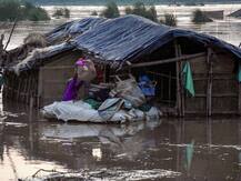 यूपी: वृन्दावन के निचले इलाकों में घुसा यमुना का पानी, पलायन को मजबूर हुए लोग
