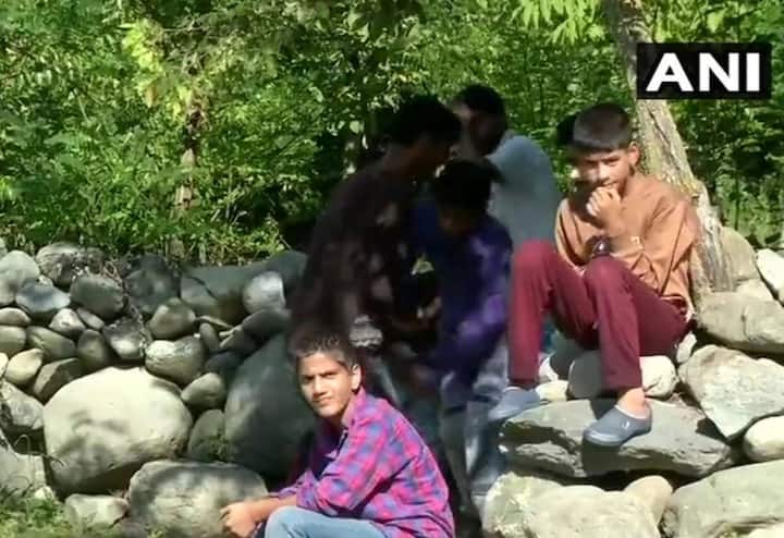  आज त्राल से युवा विकास और रेजगार जैसे महत्वपूर्ण मुद्दों पर बात करते हैं. यहां के लोगों को मोदी सरकार से काफी उम्मीद है.