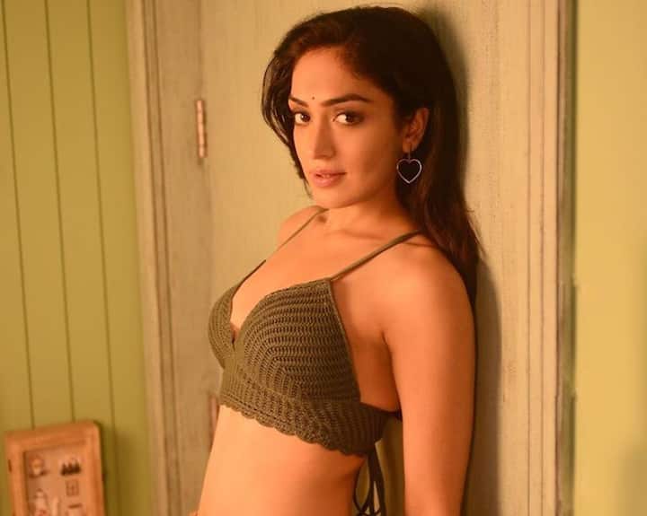 गुलशन कुमार की बेटी खुशाली कुमार जल्द ही बॉलीवुड में डेब्यू करने वाली हैं. हाल ही में उन्होंने अपनी पहली साइन की है.