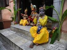 वृंदावन में धूमधाम से मनाया गया लड्डू गोपाल का जन्मोत्सव, भगवान ने चांदी के पालने में दिए दर्शन