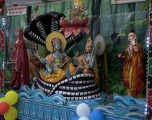 कानपुर: सनातनधर्म मंदिर की झांकी में दिया गया \'एक भारत\' का संदेश, अनुच्छेद 370 का भी दिखा असर