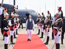 जी-7 शिखर सम्मेलन में हिस्सा लेने फ्रांस पहुंचे पीएम मोदी, कश्मीर से 370 हटाने के बाद पहली बार ट्रंप से मिलेंगे