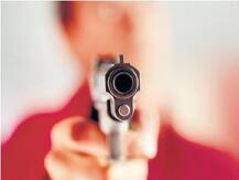 अमेरिका में पेंसाकोला नेवल एयर स्टेशन पर गोलीबारी, शूटर समेत दो की मौत कई घायल