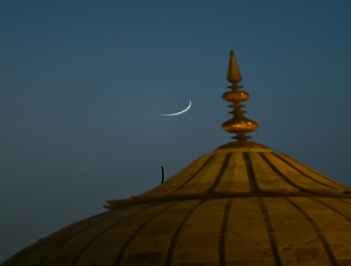 Eid Ul Fitr to be celebrated on 25 May सोमवार को मनाई जाएगी ईद, दिल्ली जामा मस्जिद के शाही इमाम ने किया एलान