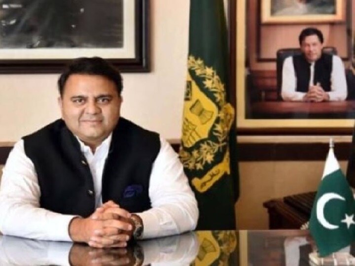 Imran Khan Minister's Fawad Chaudhry says Pakistan considering full airspace closure with India इमरान खान के मंत्री की गीदड़भभकी, कहा- भारत के लिए पाकिस्तान का एयर स्पेस पूरी तरह बंद करने पर विचार