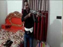 AK-47 राइफल लहराते युवकों का वीडियो वायरल हुआ, बिहार पुलिस ने शुरू की जांच