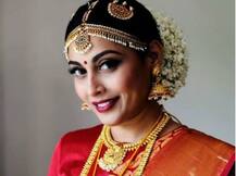 टीवी एक्ट्रेस स्निग्धा अकोलकर ने ब्वॉयफ्रेंड से रचाई शादी, देखें तस्वीरें