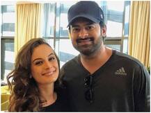 \'साहो\' के लिए प्रभास ने की एवलिन शर्मा की मदद, यूं सिखाया करते थे जर्मन एक्ट्रेस को तेलुगू