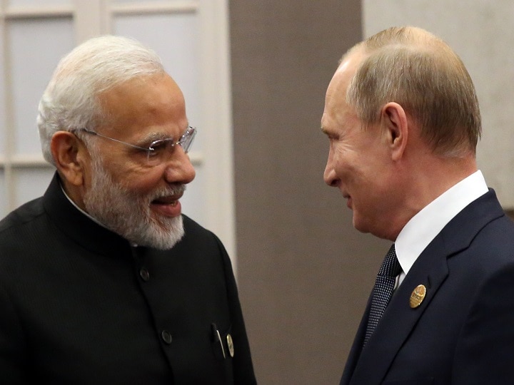 Russian President Vladimir Putin will take PM Modi to see Judo Championship खास मेहमान पीएम मोदी को जूडो चैंपियनशिप दिखाने ले जाएंगे रूसी राष्ट्रपति पुतिन