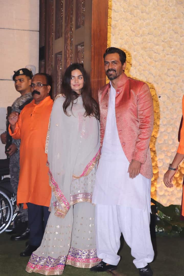 बॉलीवुड अभिनेता भी इस दौरान अपनी गर्लफ्रेंड गैब्रिएला के साथ दिखआई दिए. बता दें कि हाल ही में गैब्रिएला ने बेटे को जन्म दिया है. (Photo Credit- Manav Manglani)