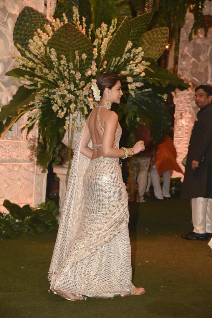 इस इवेंट में कृति सेनन का लुक काफी कॉम्प्लीमेंट्री रहा. (Photo Credit- Manav Manglani)