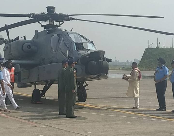 279 किमी/घंटे की रफ्तार भर सकता है.  30 एमएम की गन, 1200 राउंड फायर से लैस और 16 एंटी टैंक मिसाइल लेकर उड़ सकता है.