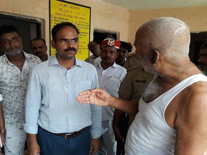 UP- Ballia DM Bhawani Singh came on backfoot after troll on Twitter, apologized यूपी: ट्वीटर पर ट्रोल से बैकफुट पर आए बलिया के डीएम भवानी सिंह, मांगी माफी