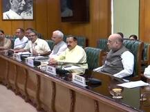 जम्मू-कश्मीर के सरपंचों से मिले अमित शाह, कहा- हर गांव से पांच लोगों को मिलेगी सरकारी नौकरी