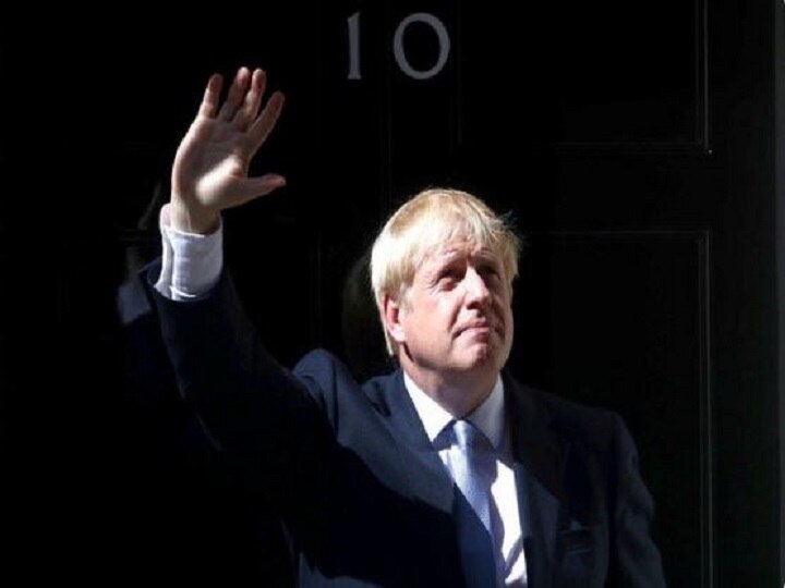 Brexit British PM Boris Johnson loses parliamentary majority ब्रिटेन: पीएम बोरिस जॉनसन ने बहुमत खोया, कंजरवेटिव पार्टी के एक सांसद डेमोक्रेट्स में हुए शामिल