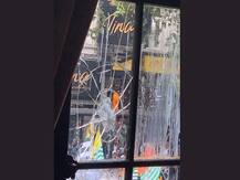 कायराना करतूत: लंदन में पाकिस्तानियों ने भारतीय उच्चायोग की इमारत पर की पत्थरबाजी, दो गिरफ्तार