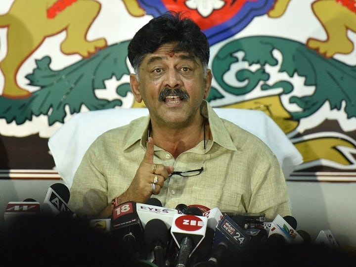 Money Laundering: DK Shivkumar to ED, 41 lakh rupees belong to me मनी लॉन्ड्रिंग: ED की पूछताछ में बोले डीके शिवकुमार- 'सारा पैसा मेरा नहीं, सिर्फ 41 लाख मेरे'