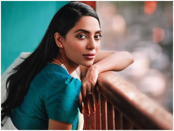 'बार्ड ऑफ ब्लड' के सेट पर शोभिता को को किससे हुई जलन, जानें Here is what made Sobhita Dhulipala jealous on Bard of Blood sets 'बार्ड ऑफ ब्लड' के सेट पर शोभिता को को किससे हुई जलन, जानें