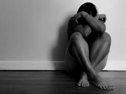 मध्य प्रदेश: इंदौर में बेहोशी की दवा देकर महिला वकील से होटल में दुष्कर्म