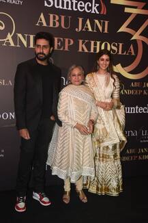 अबू जानी संदीप खोसला ने फैशन इंडस्ट्री में पूरे किए 33 साल, फैशन शो में अभिषेक और श्वेता के साथ पहुंची जया बच्चन