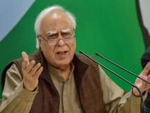 चिदंबरम को तिहाड़ भेजे जाने पर ख़फ़ा हुए कपिल सिब्बल, कहा- वह दिन दूर नहीं जब आजादी के स्तंभ ढह जाएंगे