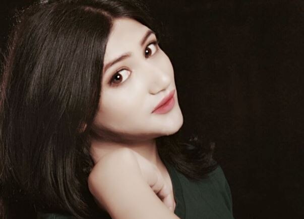 Actress Mahika Sharma expressed concern over Trump's visit, appeals to PM Modi ट्रंप के दौरे पर अभिनेत्री महिका शर्मा ने जताई चिंता, पीएम मोदी से की ये अपील