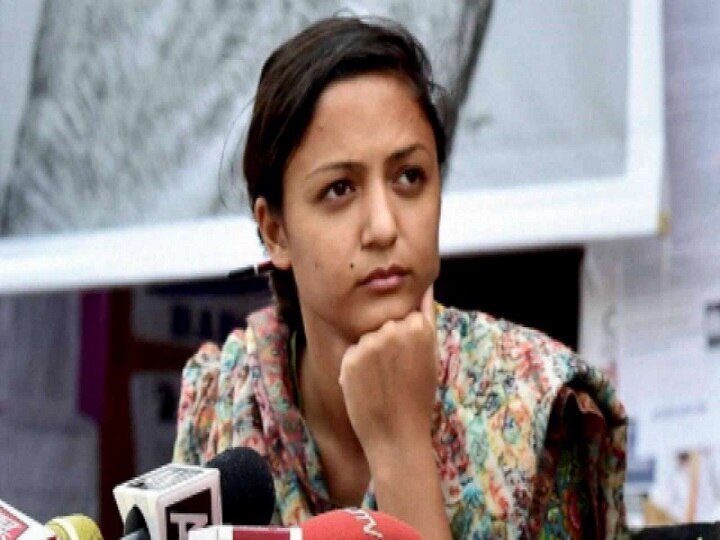 JNU alumnus leader Shehla Rashid makes serious allegations against daughter, says her NGO should be investigated ann JNU की पूर्व छात्र नेता शेहला रशीद के पिता ने बेटी पर लगाए गंभीर आरोप, कहा- उनके NGO की जांच होनी चाहिए