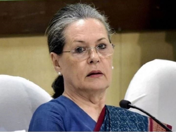 Congress chief Sonia Gandhi says, we will definitely succeed in Chandrayan 2 कांग्रेस अध्यक्ष सोनिया गांधी ने कहा- चंद्रयान-2 का सफर थोड़ा लंबा हुआ है, सफलता जरूर मिलेगी