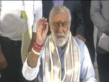 गोमूत्र से कैंसर की दवा बनाने की तैयारी में सरकार, स्वास्थ्य राज्यमंत्री ने कहा- आयुष मंत्रालय कर रहा है काम