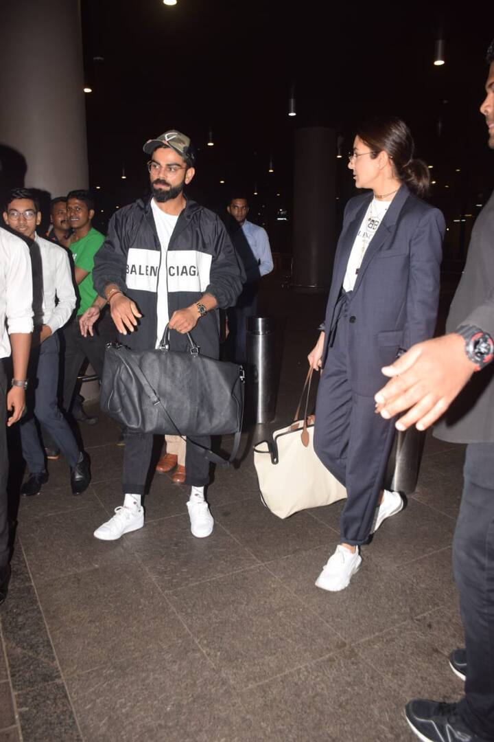 वेस्टइंडीज़ से बड़ी जीत हासिल करने के बाद विराट चेहरे पर खुशी लिए भारत लौटे. (तस्वीर: मानव मंगलानी)