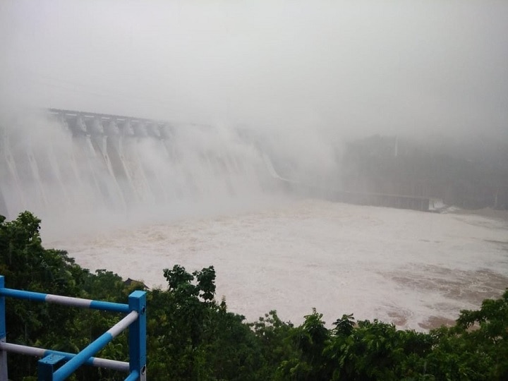 गुजरात: सरदार सरोवर बांध का जलस्तर 136 मीटर के पार पहुंचा, अलर्ट जारी