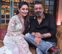 पत्नी मान्यता और ‘प्रस्थानम’ की पूरी कास्ट संग कपिल के शो में पहुंचे संजय दत्त, देखें तस्वीरें