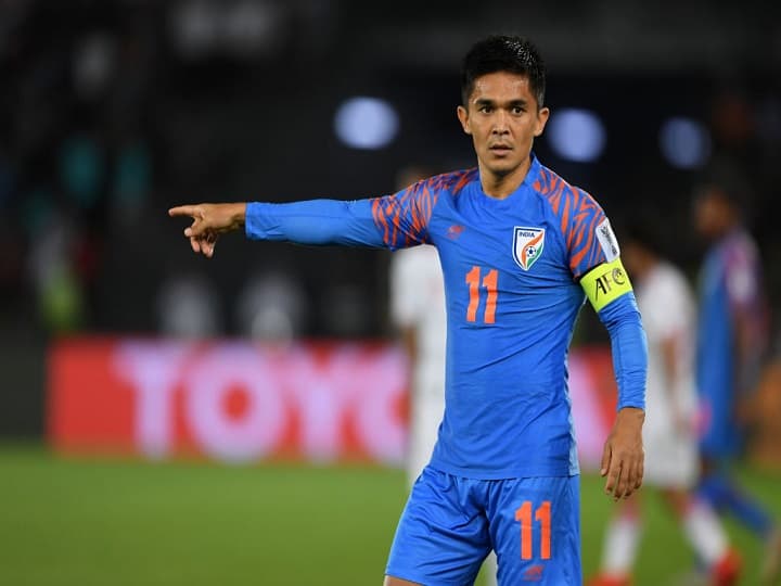 FIFA 2022 Qualifier: कतर के खिलाफ मैच के बाद छेत्री ने कहा- यह मेरी टीम है Sunil Chhetri appreciate Indian Football team after playing draw against Qatar FIFA 2022 Qualifier: कतर के खिलाफ मैच के बाद छेत्री ने कहा- यह मेरी टीम है