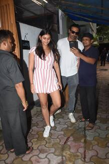 बेटी माहिका और गर्लफ्रेंड गैब्रिएला संग लंच पर निकले अर्जुन रामपाल, सामने आईं ये तस्वीरें