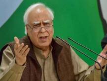 'परीक्षा पे चर्चा' को लेकर कपिल सिब्बल का पीएम मोदी पर निशाना, कहा- छात्रों का समय बर्बाद न करें