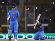 विराट कोहली ने धोनी संग फोटो ट्वीट कर कहा- वो मुकाबला जिसे मैं कभी नहीं भूल सकता