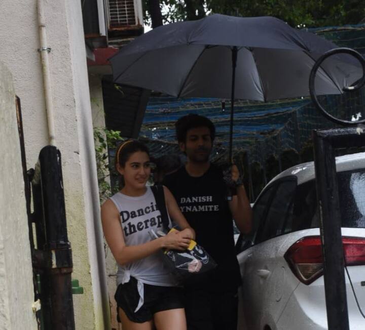 दोनों के लगातार साथ अक्सर दिखाई दिए जाने के बाद से दोनों के अफेयर की खबरें इन दिनों चर्चा में हैं. 