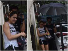 बारिश में फंसी सारा अली खान के लिए छाता लेकर पहुंचे कार्तिक आर्यन, देखें खास तस्वीरें