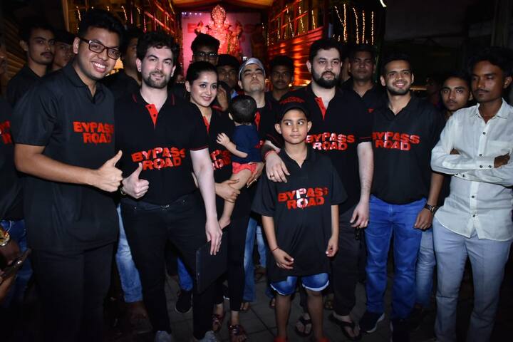 इस दौरान सभी एक ही ड्रेस कोड में दिखाई दिए. (Photo Credit: Manav Manglani)