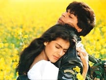 शाहरुख खान की DDLJ के गाने पर विदेशी फैन का दिलचस्प वीडियो वायरल, अनुपम खेर ने किया शेयर