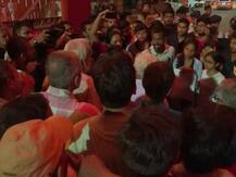 BHU में हंगामा: धरने पर बैठीं छात्राएं, छेड़छाड़ के आरोपी प्रोफेसर पर कार्रवाई की मांग