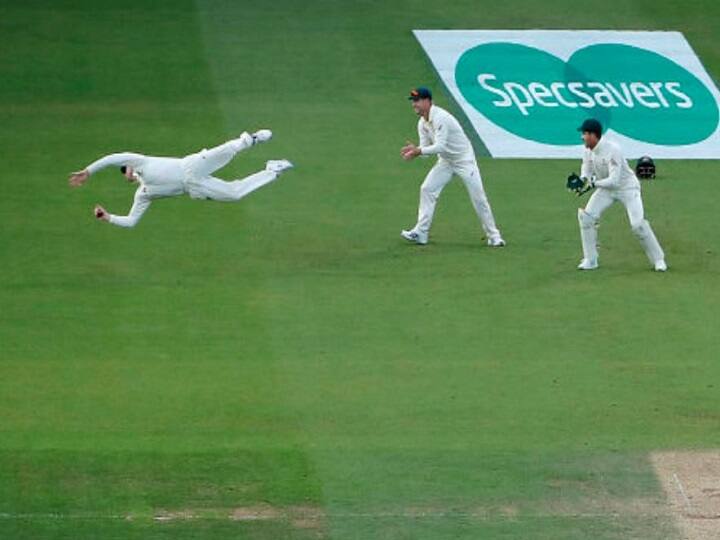 Ashes Series 2019 final test, Smith takes stunner in slip, video went viral एशेज सीरीज: स्मिथ ने डाइव लगाते हुए पकड़ा शानदार कैच, वीडियो वायरल